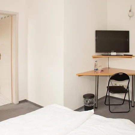 Dorfschaenke Kreuz Hotel Landensberg