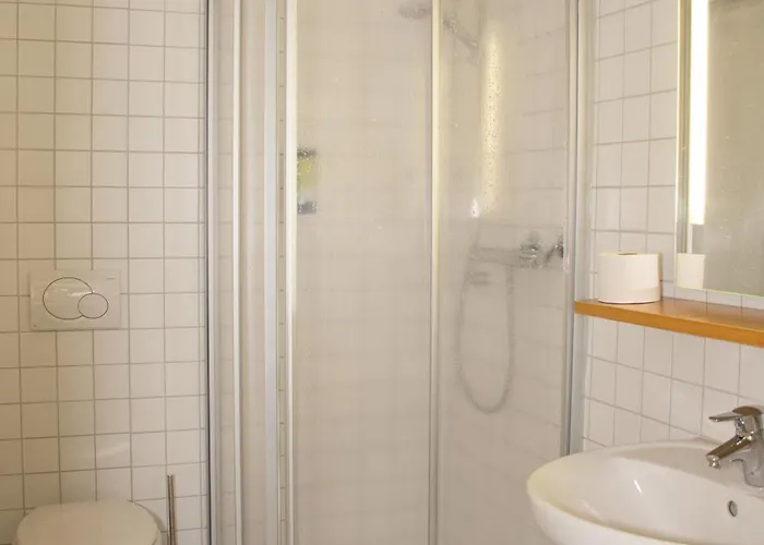Hotel Dorfschaenke Kreuz Landensberg