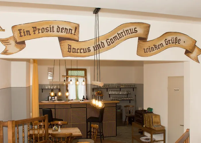 Dorfschaenke Kreuz Hotel *